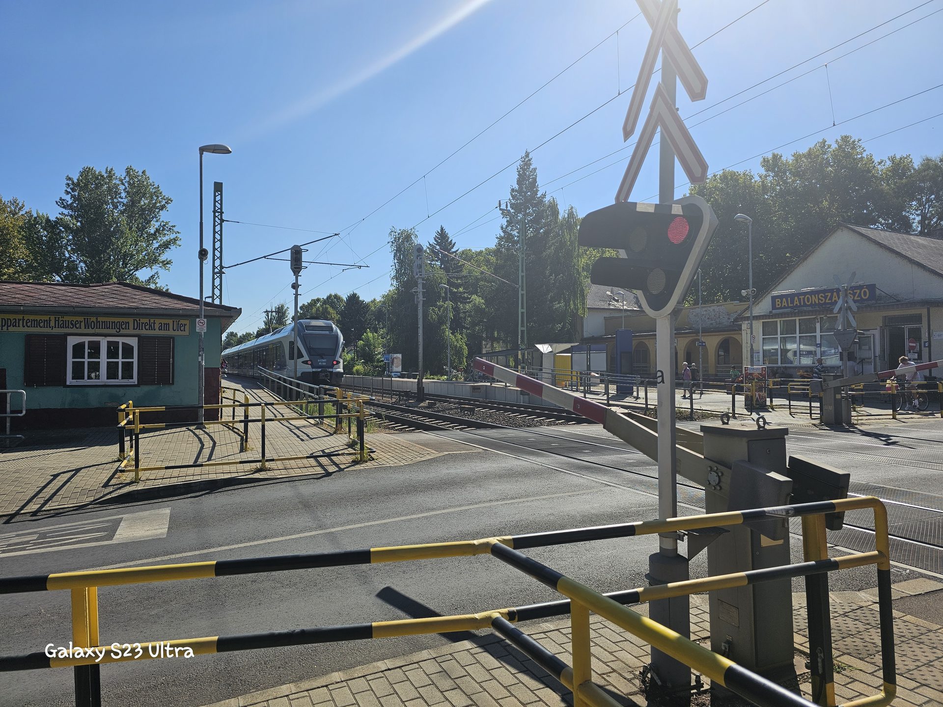 Balatonszárszó railway station